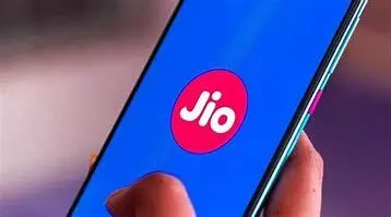 Jio Bharat V2 launch : ₹999 में Jio ने लॉन्‍च किया 4G फोन, 123 रुपये के रिचार्ज प्लान पर  चलेगा महीने भर ! जानें सभी फीचर्स
